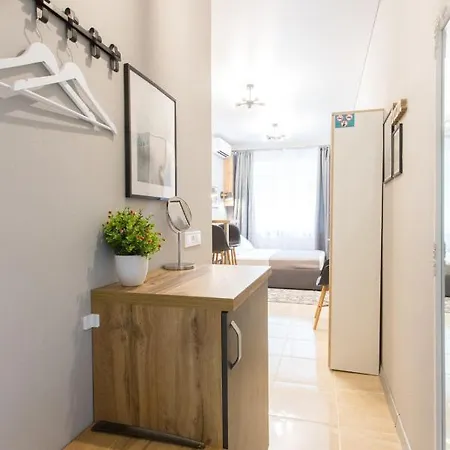 Cozy Studio - Yaroslavska 21 Kharkiv Exterior photo