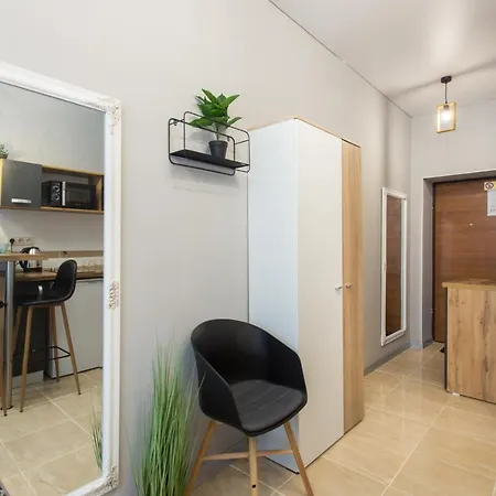 Cozy Studio - Yaroslavska 21 Kharkiv Exterior photo